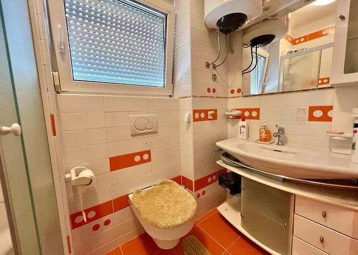 In Croatia Near The Adriatic Coast Дом отдыха